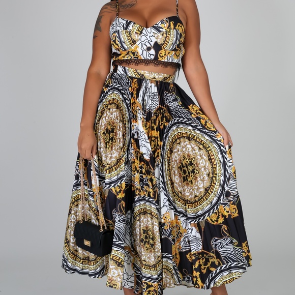 Dresses & Skirts - 2pc Gold and Black Skirt Set